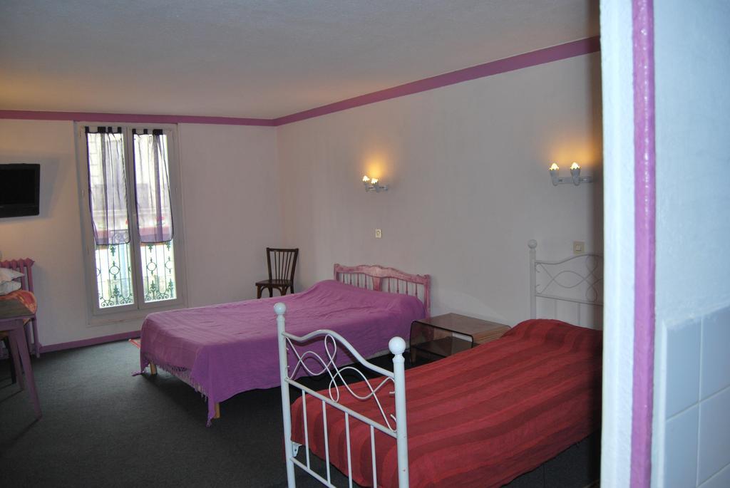 Le Revelois Restaurant Hotel Beziers Room photo